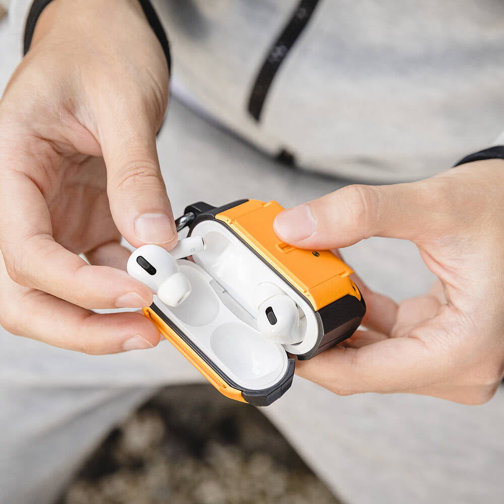 Switcheasy Guardian Airpods Pro 2 Askılı Sağlam Tasarımlı Lisanslı Kılıf