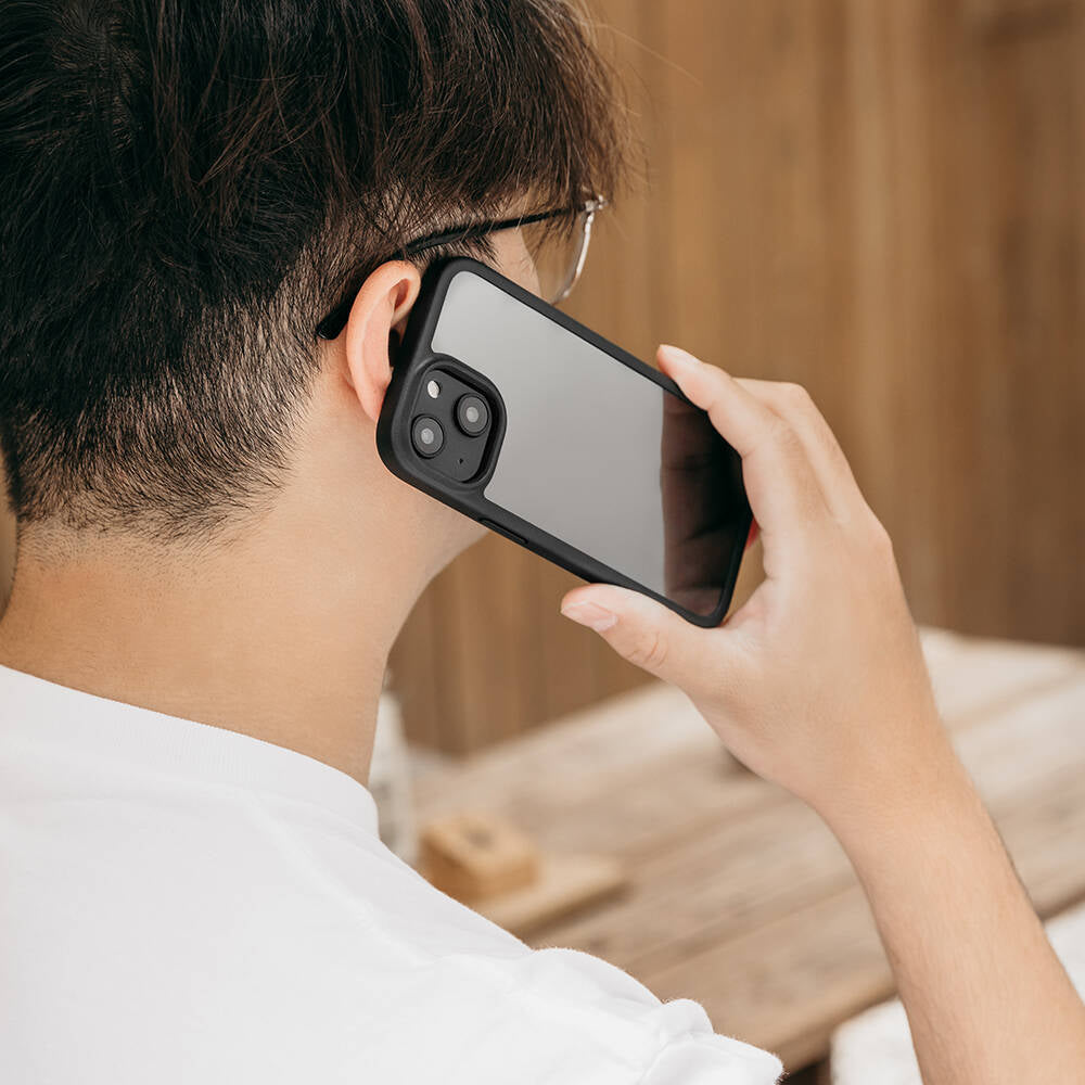 Switcheasy Aero Plus iPhone 14 Pro Ultra İnce Şok Önleyicili Lisanslı Kılıf