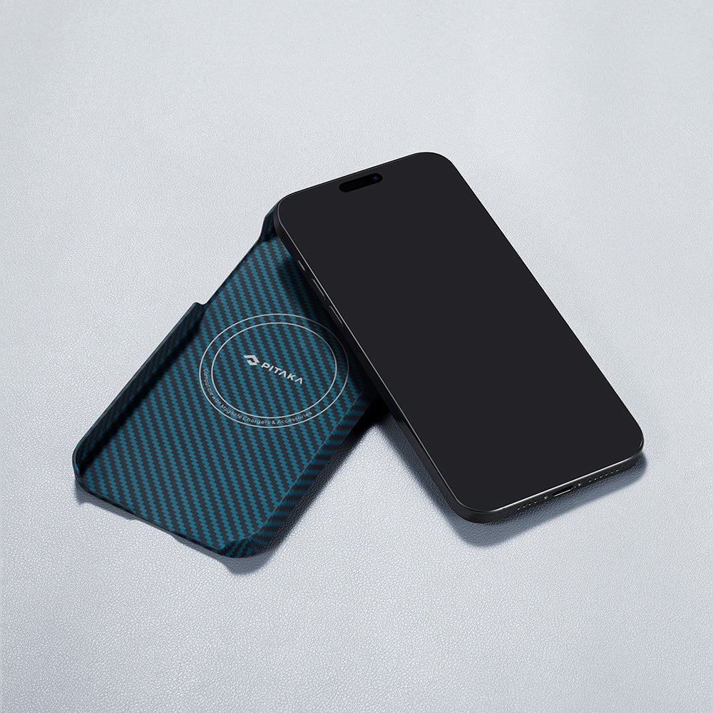 Pitaka Ultra-Slim Classic Serisi iPhone 15 Pro M-safe Şarj Özellikli 1500D Aramid Fiber Black-Blue Twill Kılıf