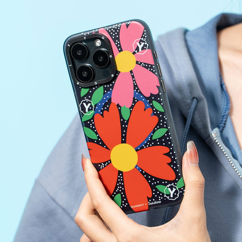Youngkit Colorful Serisi iPhone 15 Pro M-safe Şarj Özellikli Sunshine Tasarımlı Kılıf