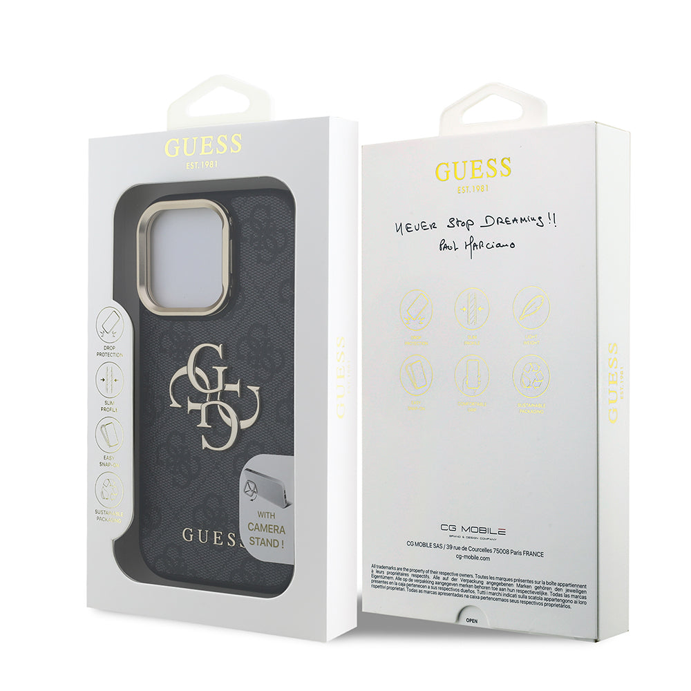 Guess iPhone 15 Pro Max Orjinal Lisanslı PU Deri 4G Desenli Metal Büyük 4G ve Yazı Logolu Kamera Standlı Kılıf
