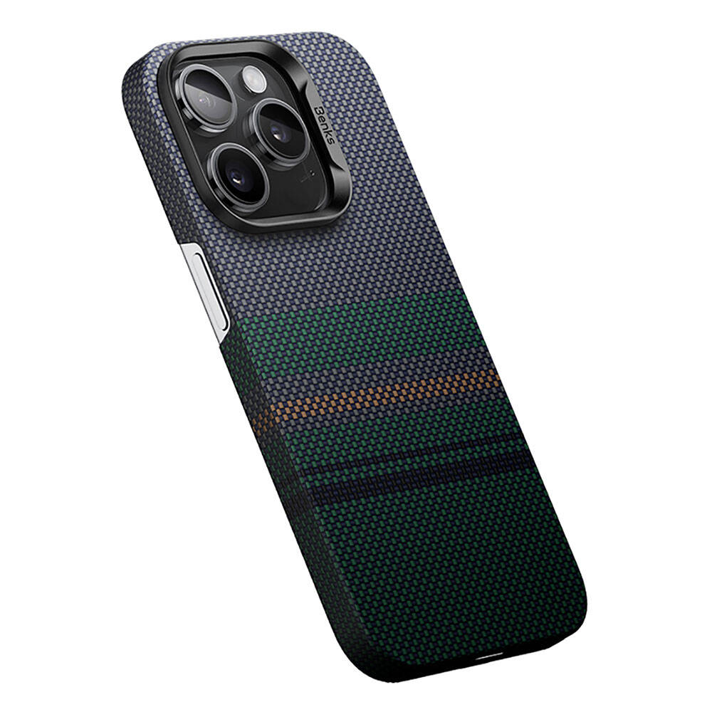 Benks Aurora ArmorAir iPhone 15 Pro Max M-safe Şarj Özellikli Karbon Fiber Tasarımlı Kevlar Kılıf