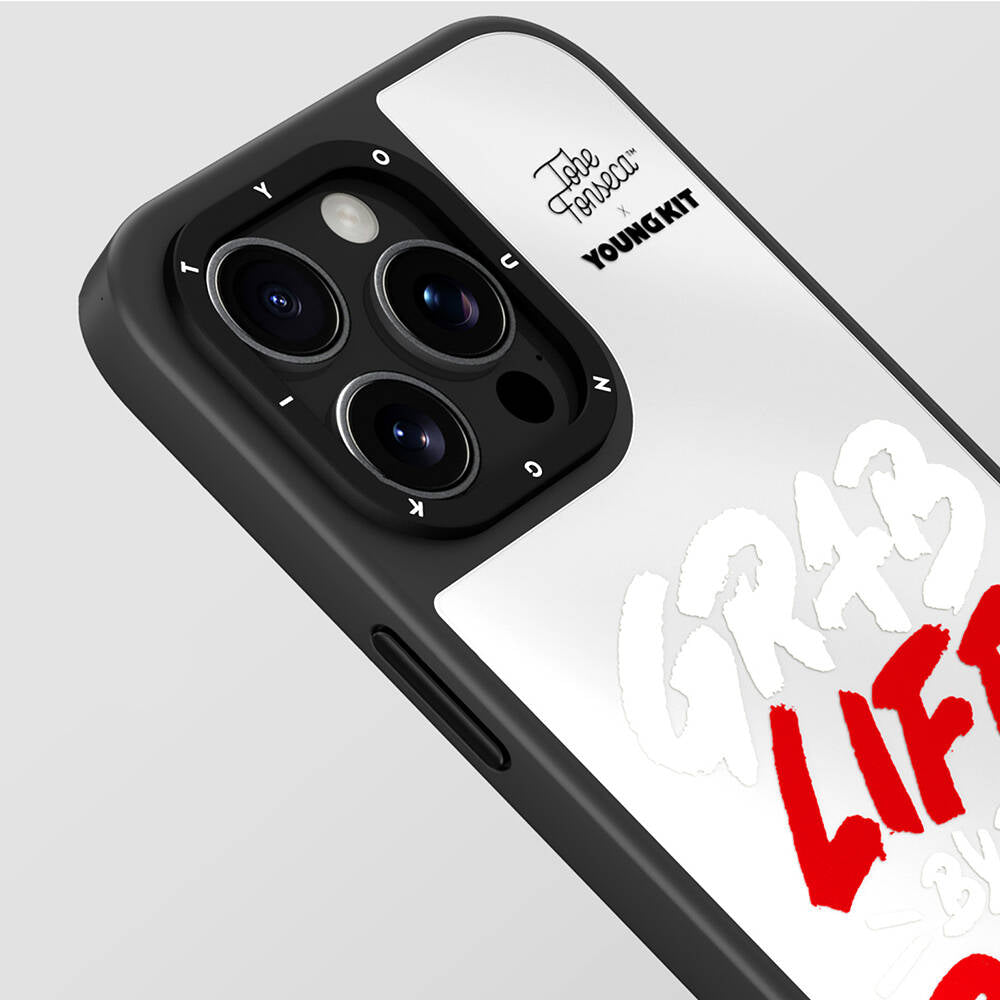Youngkit Mirror Tobias Fonseca Tasarımlı iPhone 15 Pro Max Telefon Kılıfı - 7