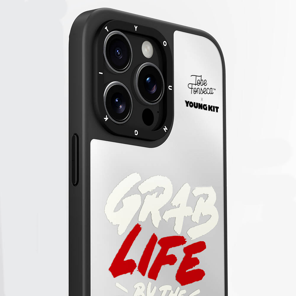 Youngkit Mirror Tobias Fonseca Tasarımlı iPhone 15 Pro Max Telefon Kılıfı - 6