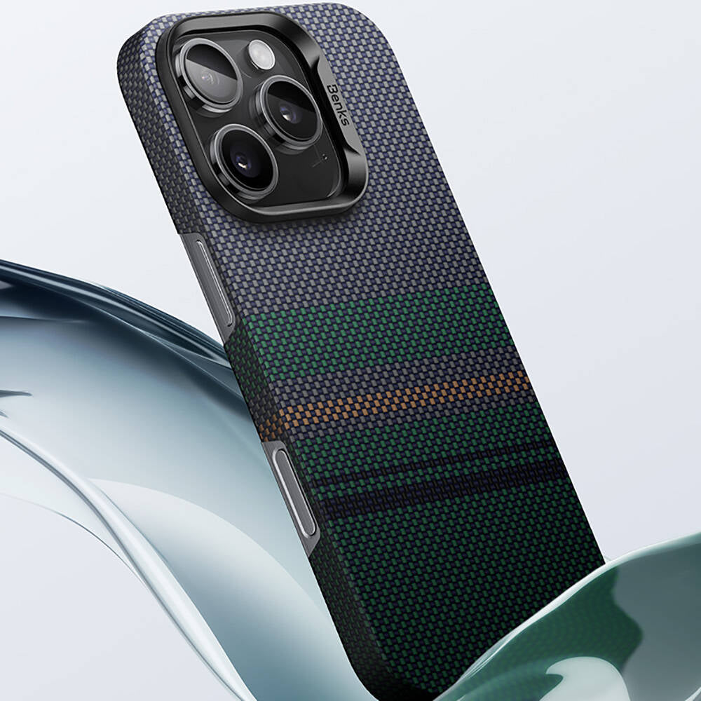 Benks Aurora ArmorAir iPhone 16 M-safe Şarj Özellikli Karbon Fiber Tasarımlı Kevlar Kılıf