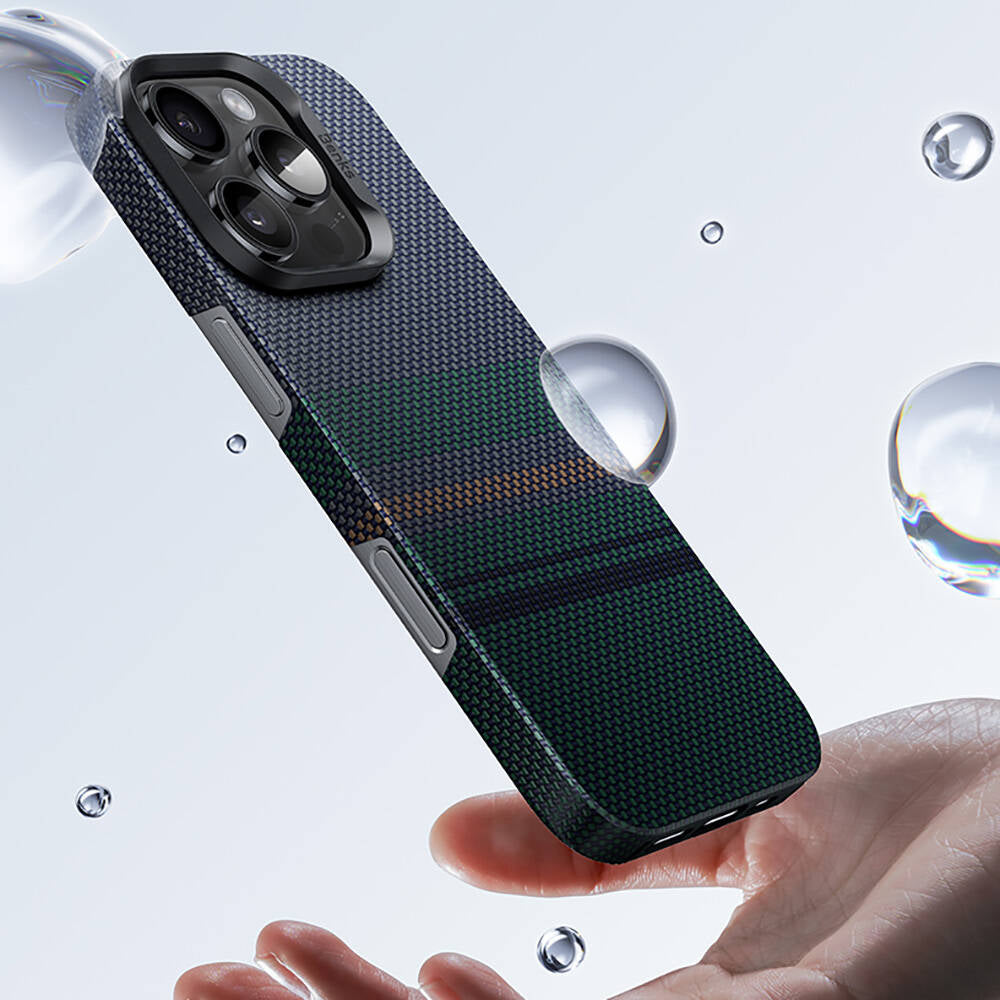 Benks Aurora ArmorAir iPhone 16 M-safe Şarj Özellikli Karbon Fiber Tasarımlı Kevlar Kılıf