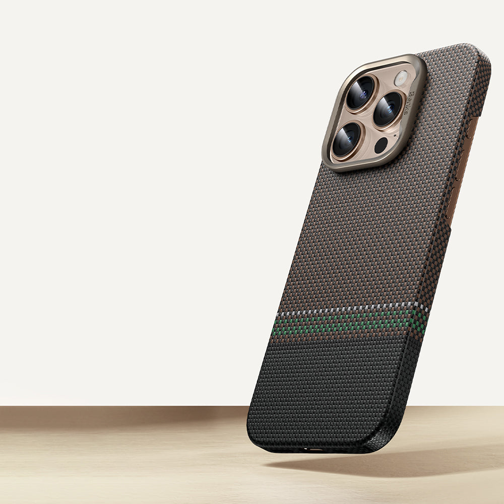 Benks Prestige ArmorAir iPhone 16 Pro M-safe Şarj Özellikli Karbon Fiber Tasarımlı Kevlar Kılıf