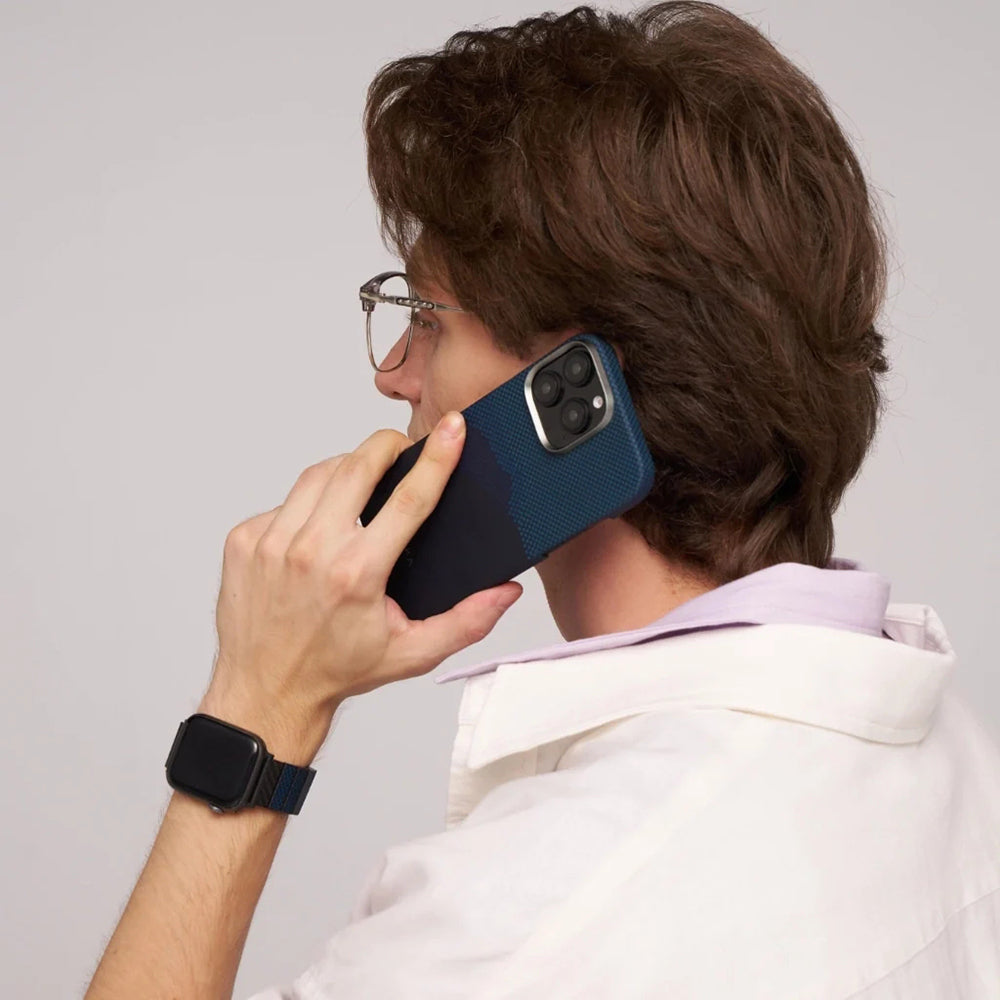 Pitaka Tactile Woven Starpeak Serisi iPhone 16 Pro M-safe Şarj Özellikli Lumintex Teknolojili Fosforlu Özellikli Aramid Fiber Milky Way Galaxy Kılıf
