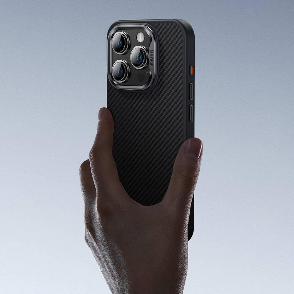 Benks Hybrid ArmorPro 600D iPhone 16 Pro Max Karbon Fiber M-safe Şarj Özellikli Kevlar Kılıf