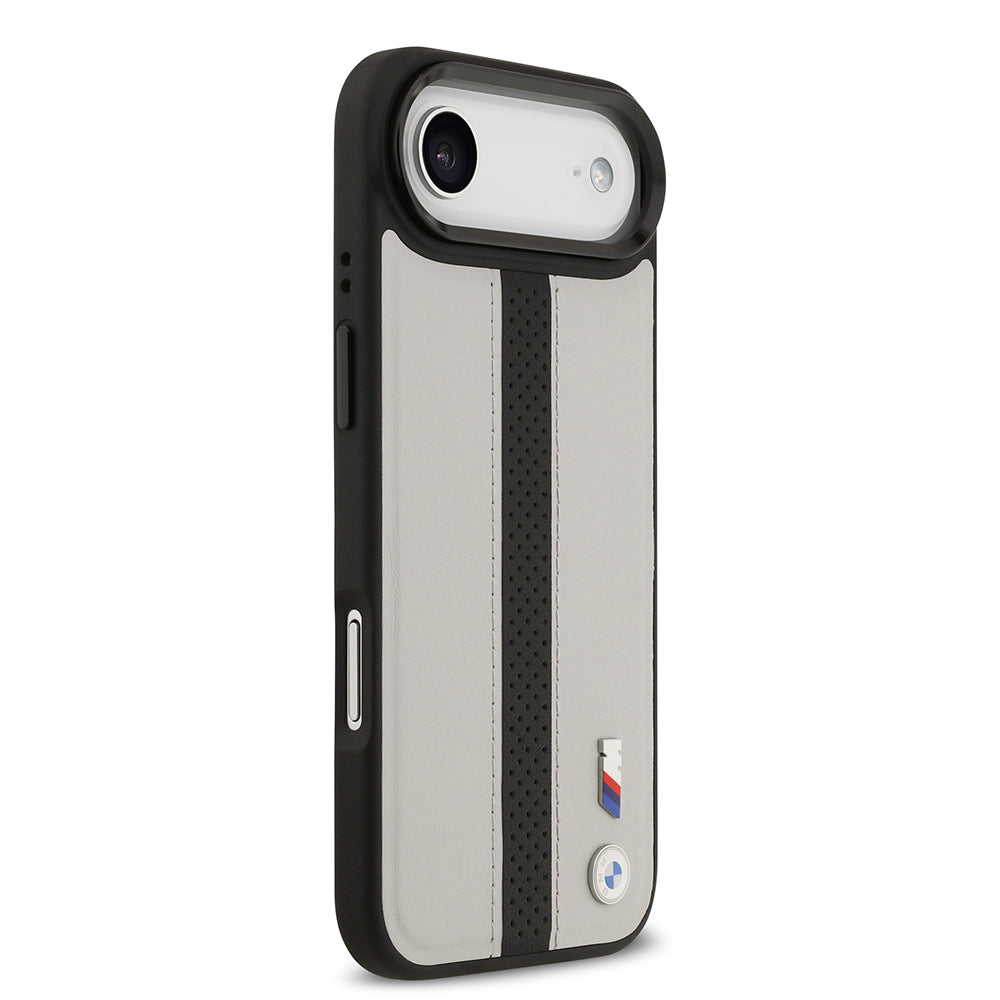 BMW iPhone 17 Air Orjinal Lisanslı M-safe Şarj Özellikli Deri Arka Yüzey Metal Logolu Delikli Şerit Tasarımlı Kılıf