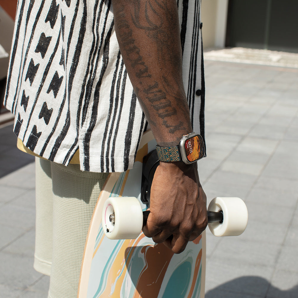 Pitaka Dreamland ChromaCarbon Serisi Tüm Apple Watch Modelleriyle Uyumlu Aramid Fiber ve Karbon Fiber Stairs Universal Kordon