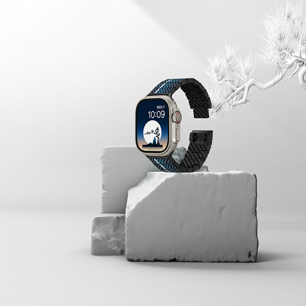 Pitaka Poetry of Things ChromaCarbon Serisi Tüm Apple Watch Modelleriyle Uyumlu Aramid Fiber ve Karbon Fiber Moon Universal Kordon