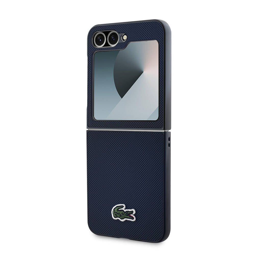 Lacoste Galaxy Z Flip 6 Orjinal Lisanslı Magsafe Şarj Özellikli Pike Desenli Arka Yüzey İkonik Timsah Dokuma Logolu Telefon Kılıfı - 6