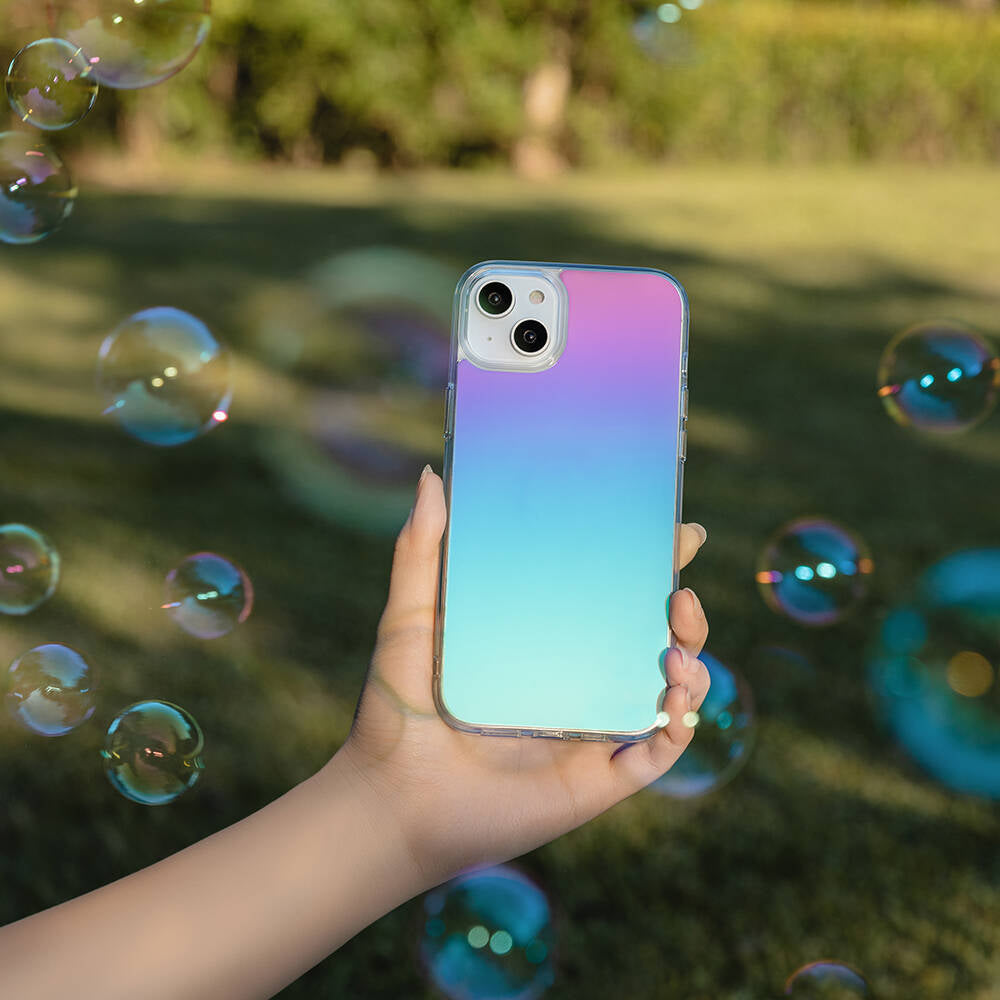 Switcheasy Crush Plus iPhone 14 Plus Renk Geçişli Kenarları Şeffaf Tasarımlı Lisanslı Kılıf