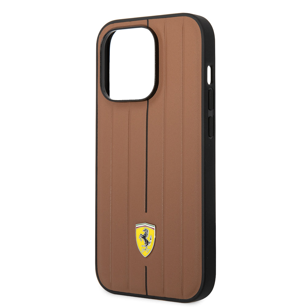 Ferrari iPhone 14 Pro Max Orjinal Lisanslı Deri Arka Yüzey Metal Logolu Şerit Tasarımlı Kılıf
