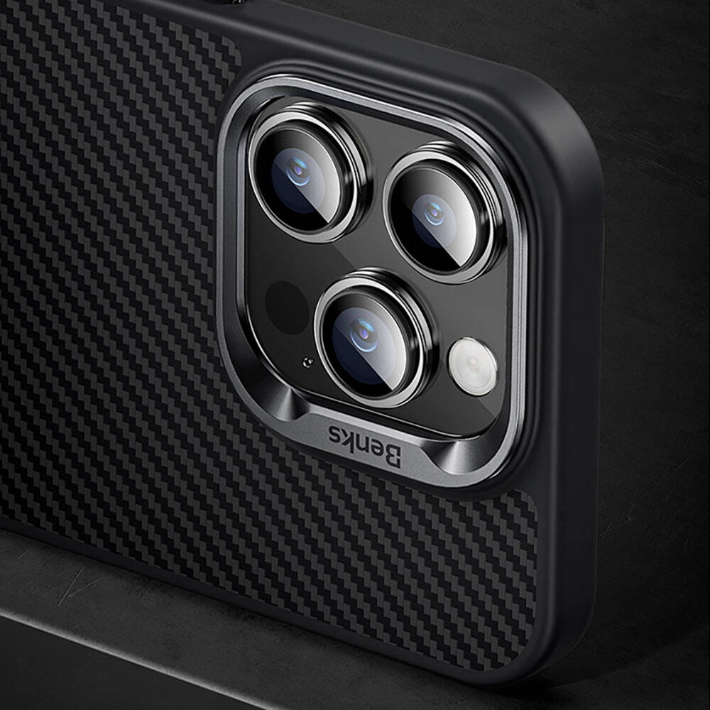Benks Hybrid ArmorPro 600D iPhone 14 Pro Max Karbon Fiber M-safe Şarj Özellikli Kevlar Kılıf