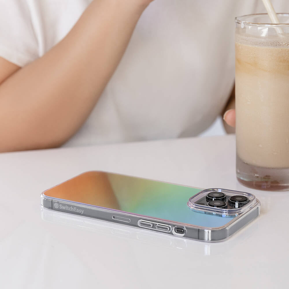 Switcheasy Crush Plus iPhone 14 Pro Max Renk Geçişli Kenarları Şeffaf Tasarımlı Lisanslı Kılıf