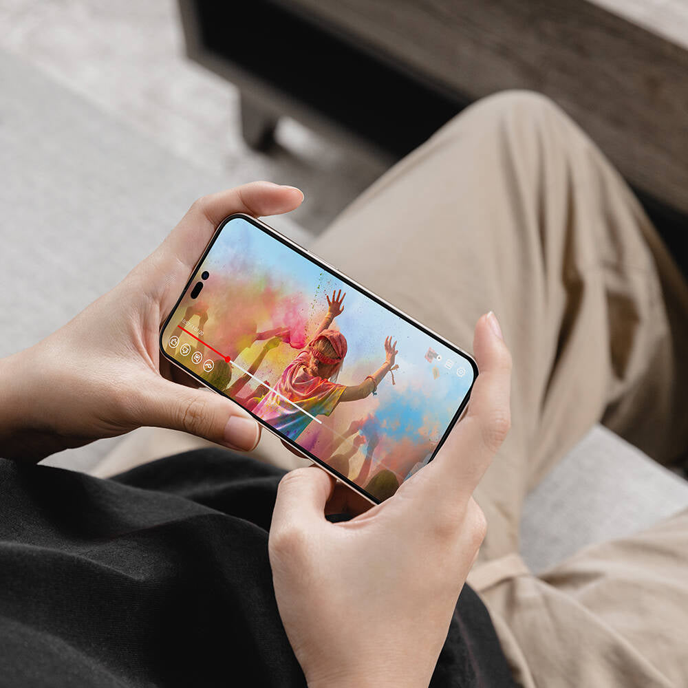 Switcheasy Vetro iPhone 14 Pro Oleofobik Temperli Ultra HD Lisanslı 9H Cam Ekran Koruyucu