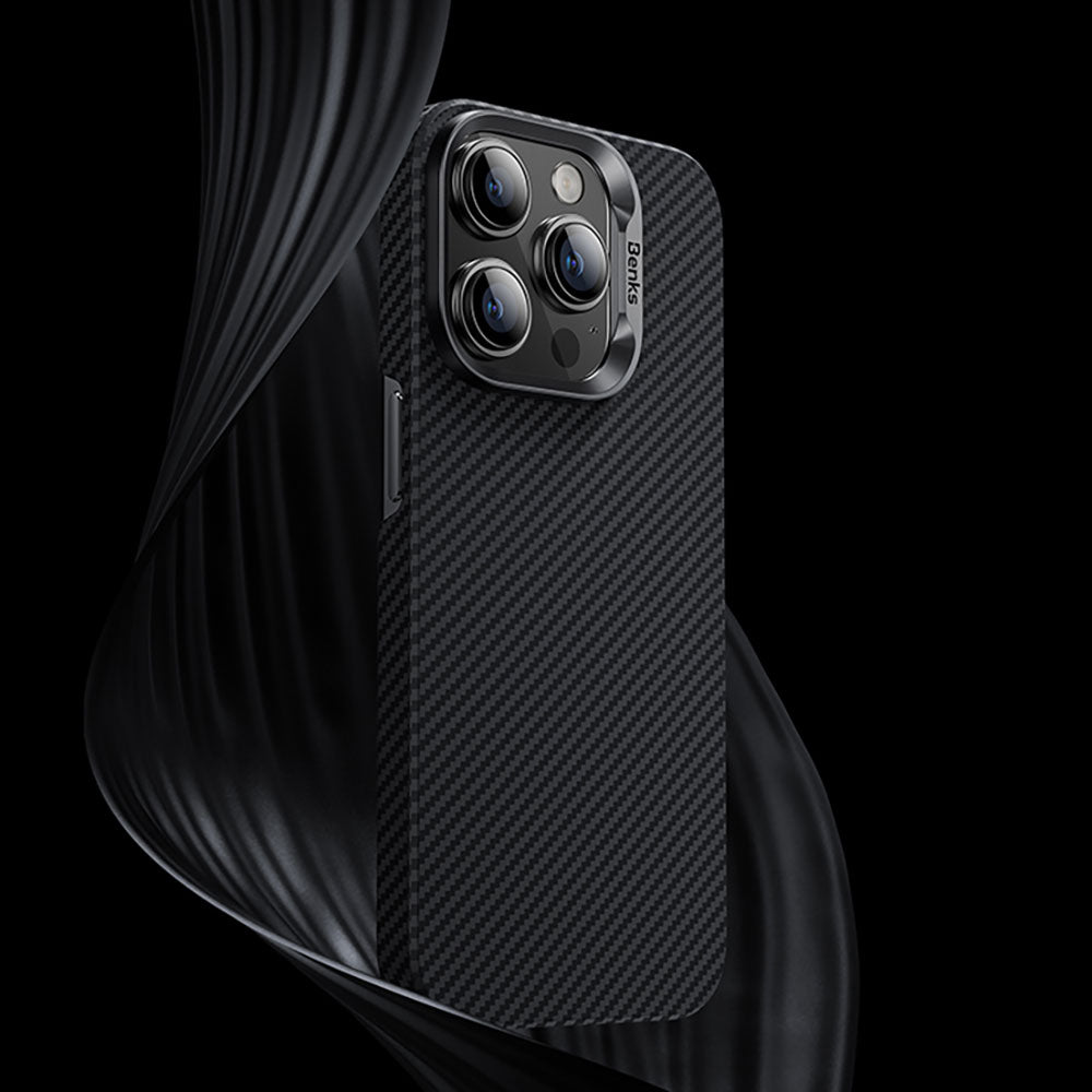Benks Essential ArmorAir 600D iPhone 15 Plus M-safe Özellikli Karbon Fiber Kevlar Kılıf