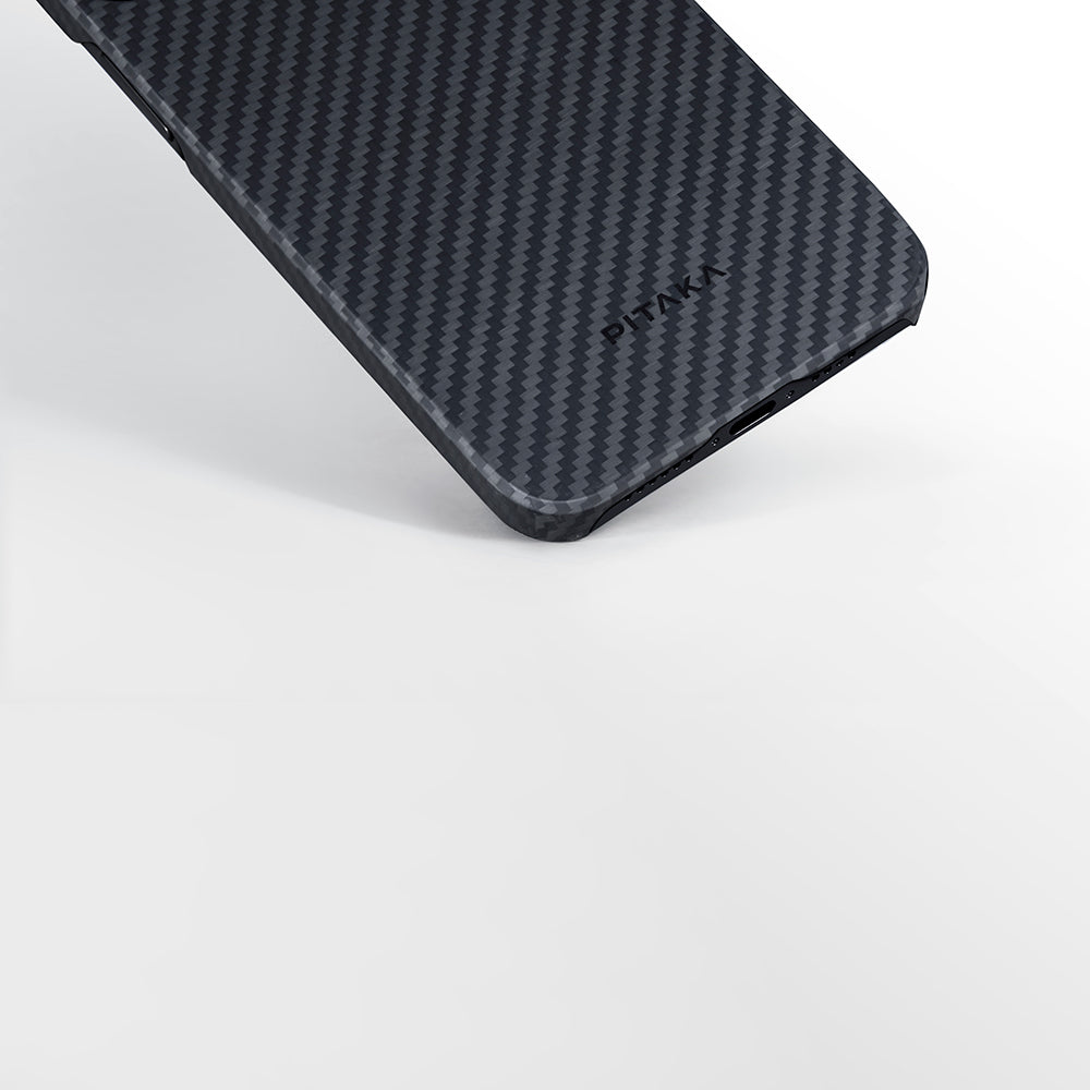 Pitaka Ultra-Slim Classic Serisi iPhone 15 Plus Kılıf M-safe Şarj Özellikli 1500D Aramid Fiber Black-Grey Twill Kılıf