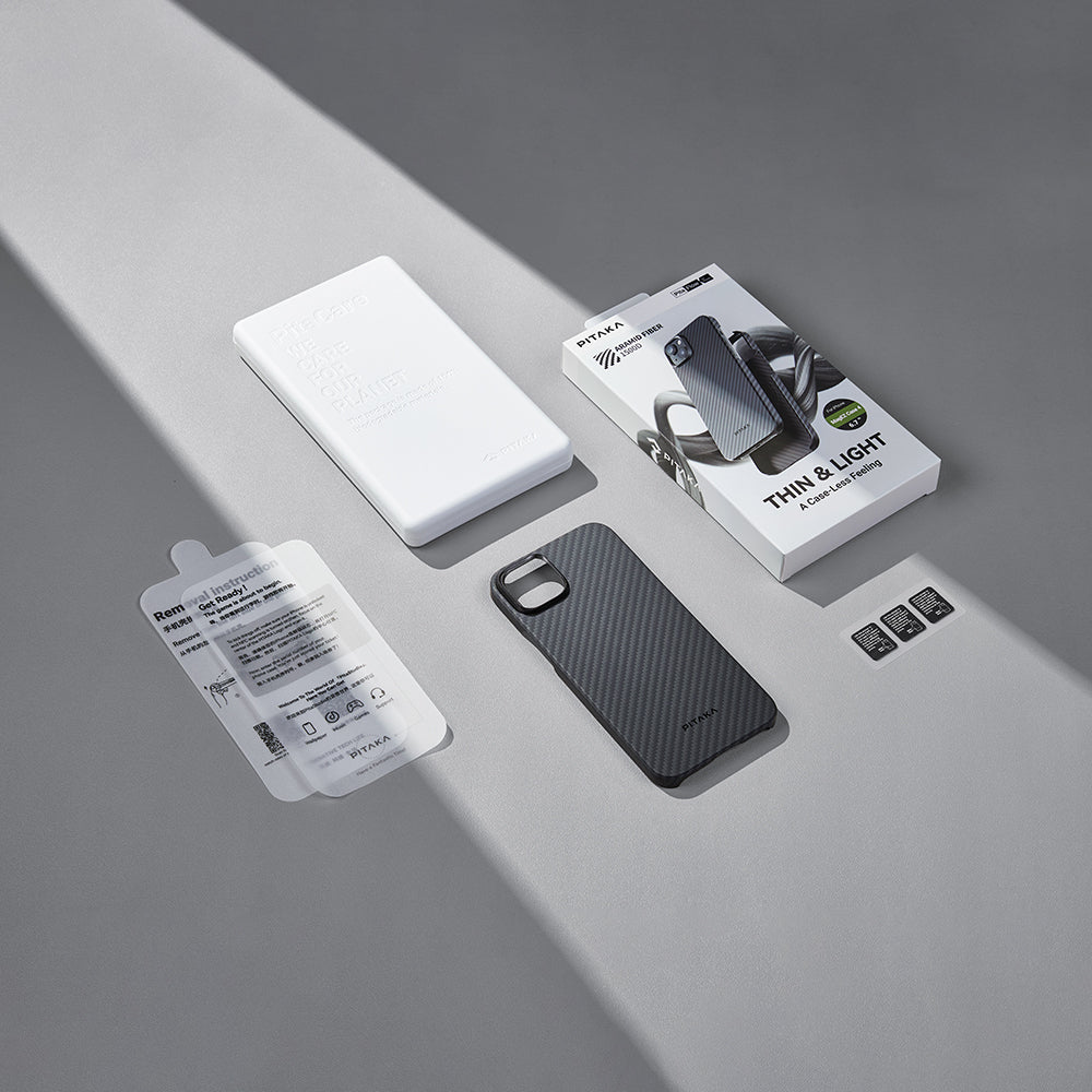 Pitaka Ultra-Slim Classic Serisi iPhone 15 Plus Kılıf M-safe Şarj Özellikli 1500D Aramid Fiber Black-Grey Twill Kılıf