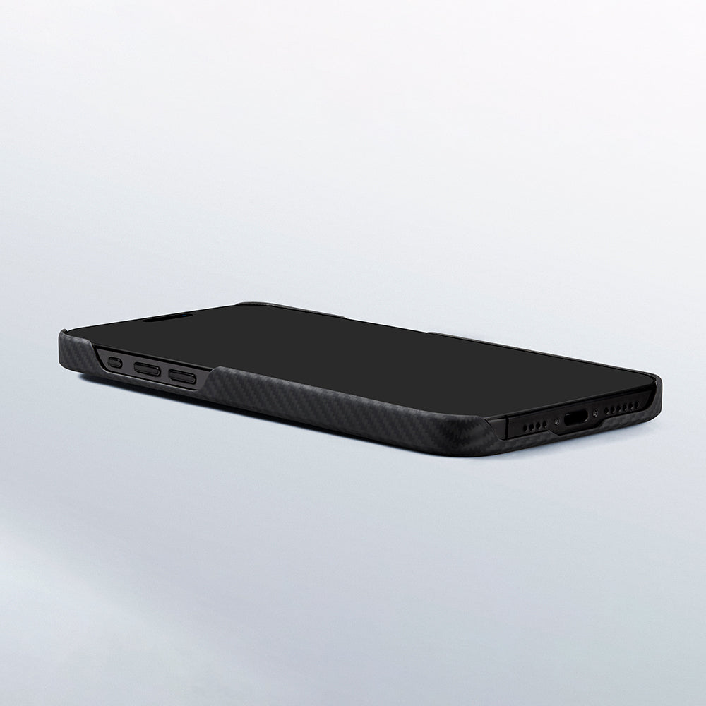 Pitaka Ultra-Slim Classic Serisi iPhone 15 Plus M-safe Şarj Özellikli 600D Aramid Fiber Black-Grey Twill Kılıf
