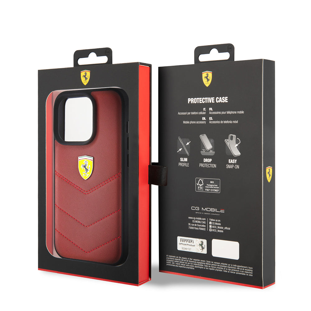 Ferrari iPhone 15 Pro Orjinal Lisanslı Deri Dikişli Arka Yüzey Metal Logo Tasarımlı Kılıf