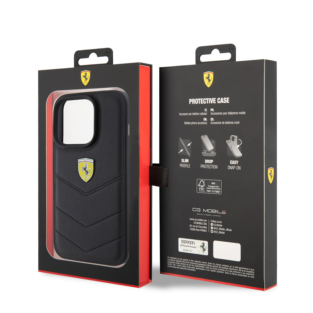 Ferrari iPhone 15 Pro Orjinal Lisanslı Deri Dikişli Arka Yüzey Metal Logo Tasarımlı Kılıf