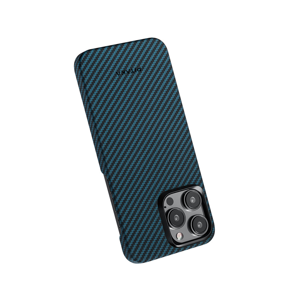 Pitaka Ultra-Slim Classic Serisi iPhone 15 Pro M-safe Şarj Özellikli 1500D Aramid Fiber Black-Blue Twill Kılıf