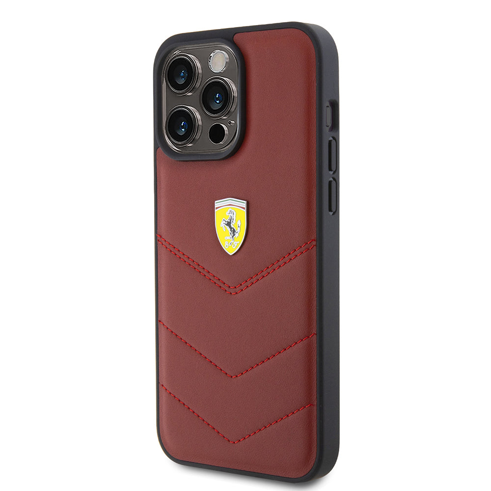 Ferrari iPhone 15 Pro Max Kılıf Orjinal Lisanslı Deri Dikişli Arka Yüzey Metal Logo Tasarımlı Kılıf