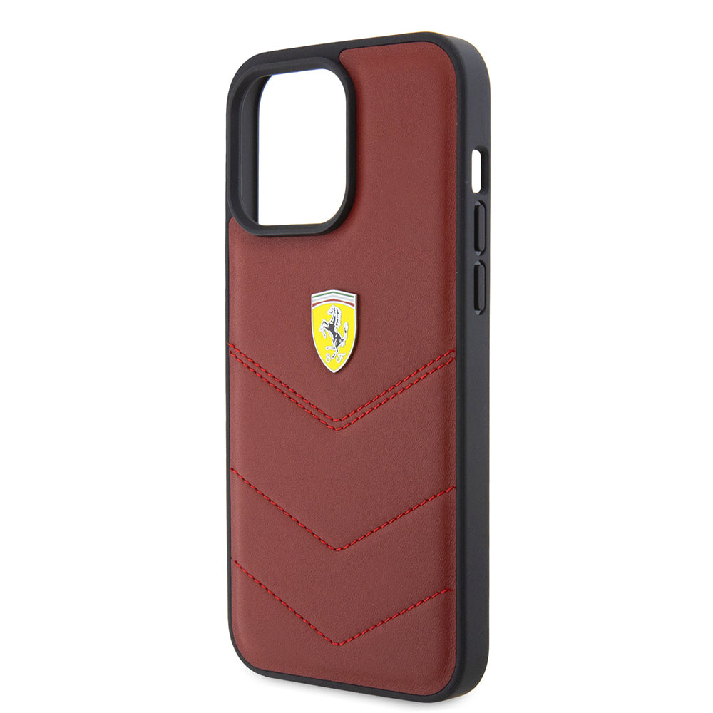 Ferrari iPhone 15 Pro Max Kılıf Orjinal Lisanslı Deri Dikişli Arka Yüzey Metal Logo Tasarımlı Kılıf