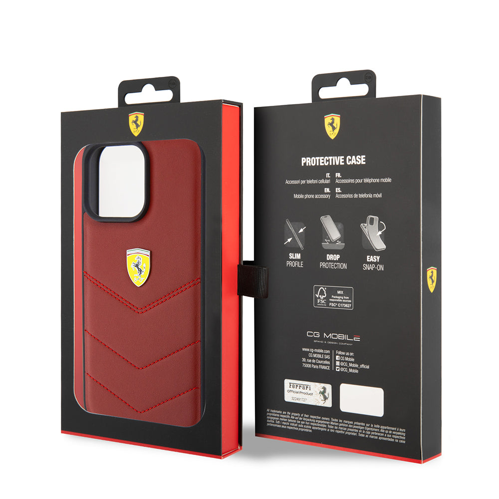 Ferrari iPhone 15 Pro Max Kılıf Orjinal Lisanslı Deri Dikişli Arka Yüzey Metal Logo Tasarımlı Kılıf
