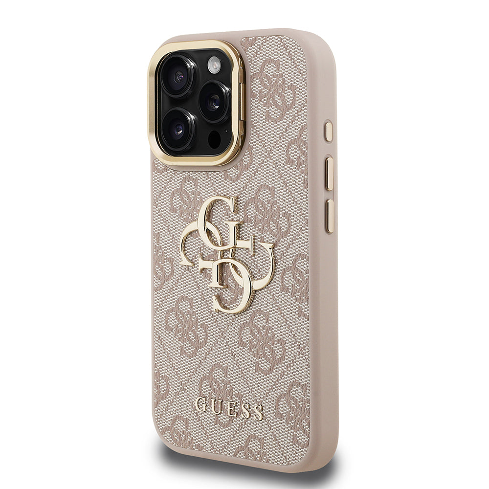 Guess iPhone 15 Pro Max Orjinal Lisanslı PU Deri 4G Desenli Metal Büyük 4G ve Yazı Logolu Kamera Standlı Kılıf