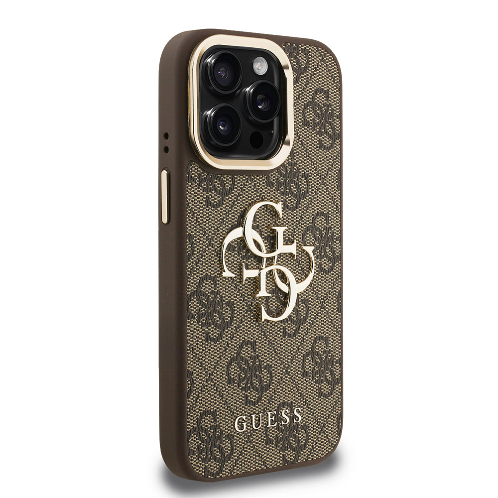 Guess iPhone 15 Pro Max Orjinal Lisanslı PU Deri 4G Desenli Metal Büyük 4G ve Yazı Logolu Kamera Standlı Kılıf