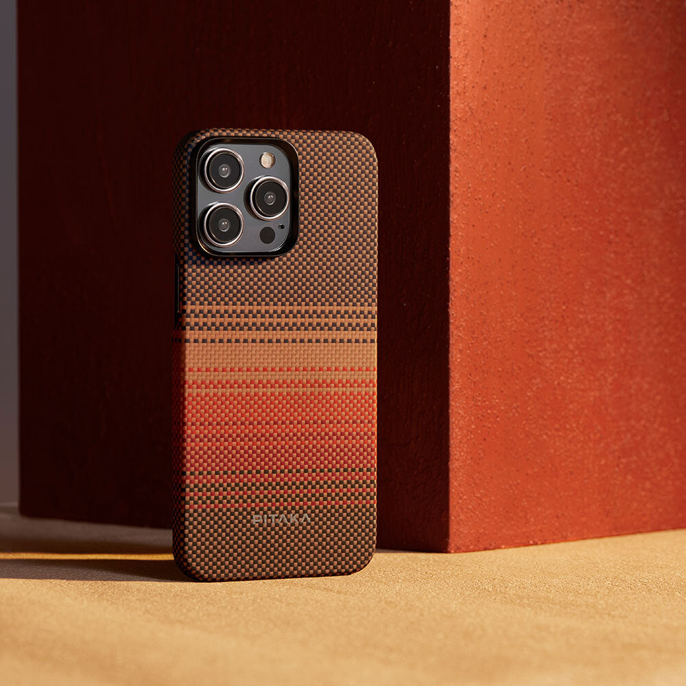 Pitaka Tactile Woven Sunset-Moonrise Serisi iPhone 15 Pro Max M-safe Şarj Özellikli Aramid Fiber Sunset Kılıf