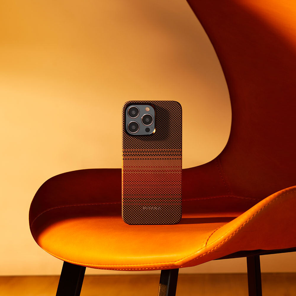 Pitaka Tactile Woven Sunset-Moonrise Serisi iPhone 15 Pro Max M-safe Şarj Özellikli Aramid Fiber Sunset Kılıf
