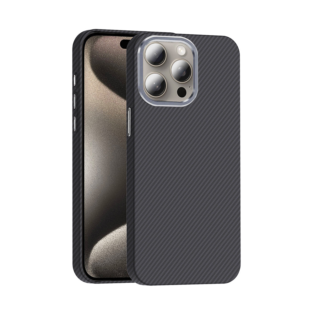 Cepax iPhone 15 Pro Max M-safe Şarj Özellikli Karbon Fiber Görünümlü Gros Kılıf