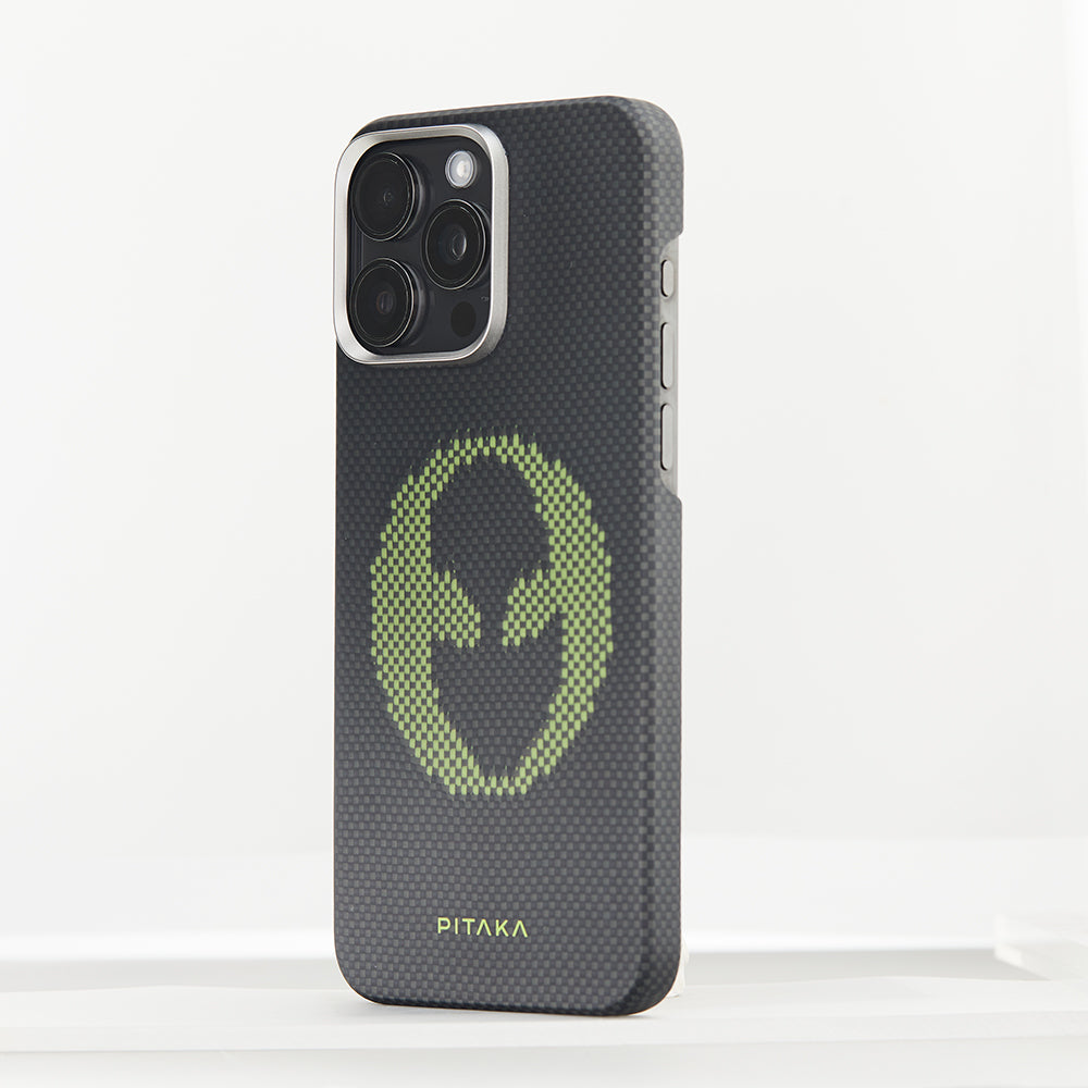 Pitaka Tactile Woven Aries Serisi iPhone 15 Pro Max M-safe Şarj Özellikli Lumintex Teknolojili Fosforlu Aramid Fiber Kılıf