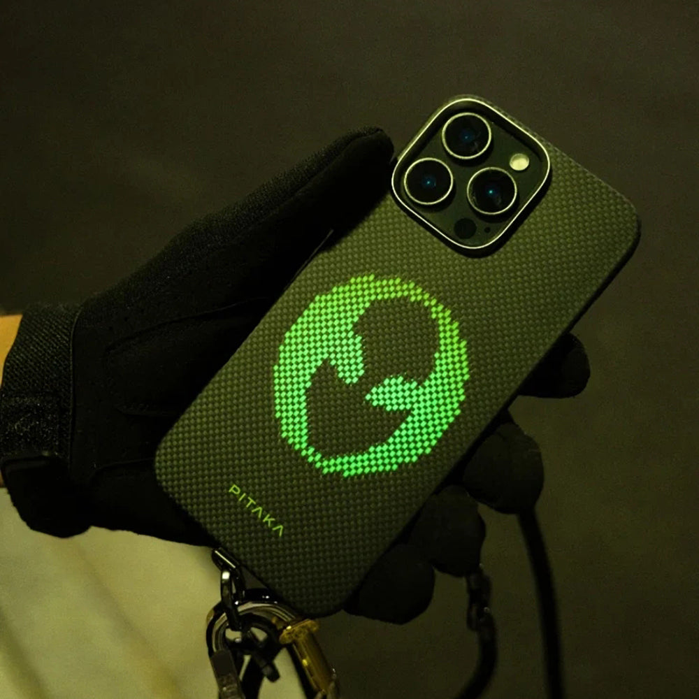 Pitaka Tactile Woven Aries Serisi iPhone 15 Pro Max M-safe Şarj Özellikli Lumintex Teknolojili Fosforlu Aramid Fiber Kılıf