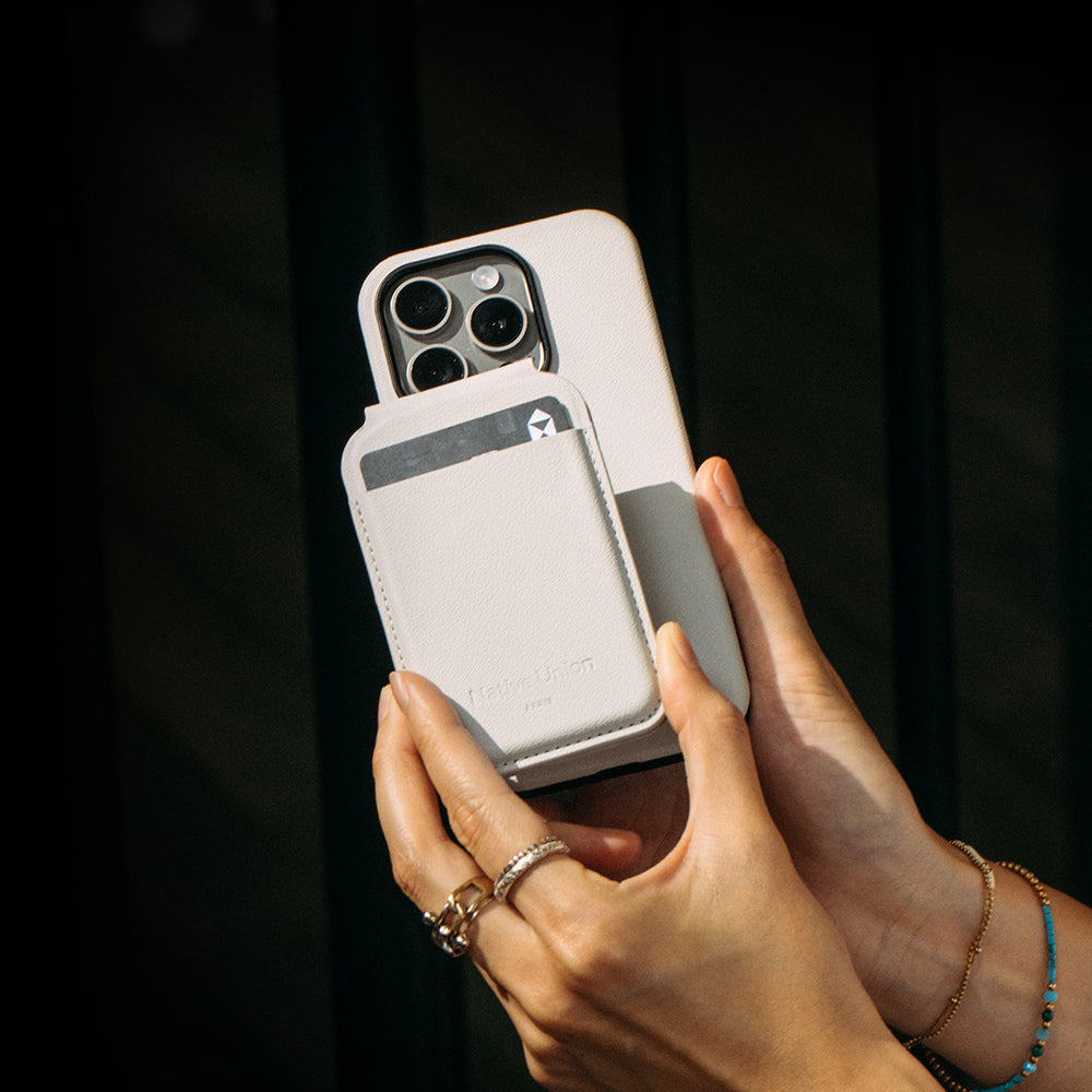 Native Union 2024 Active Serisi iPhone 16 Pro M-safe Şarj Özellikli Deri Görünümlü Kılıf