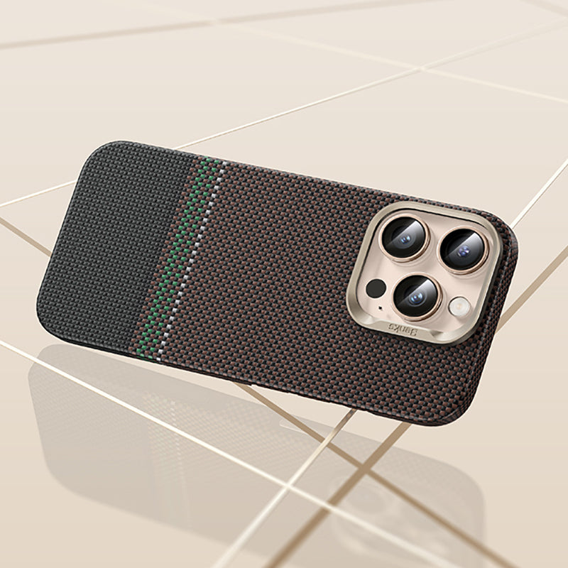 Benks Prestige ArmorAir iPhone 16 Pro M-safe Şarj Özellikli Karbon Fiber Tasarımlı Kevlar Kılıf