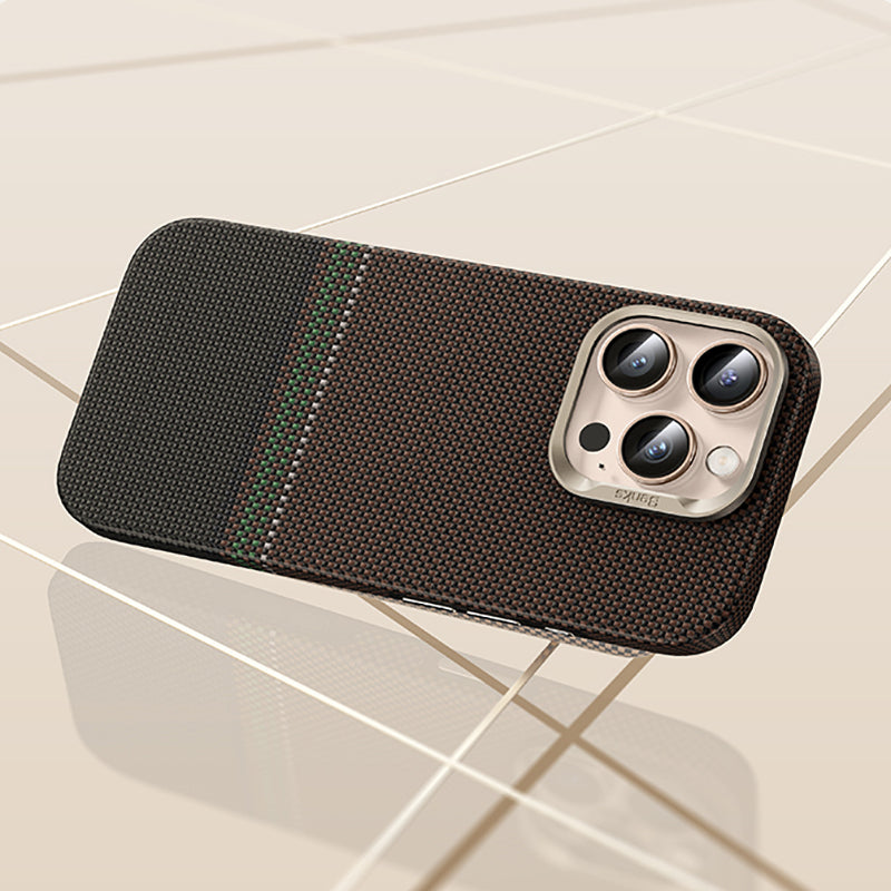 Benks Prestige ArmorPro iPhone 16 Pro M-safe Şarj Özellikli Karbon Fiber Tasarımlı Kevlar Kılıf