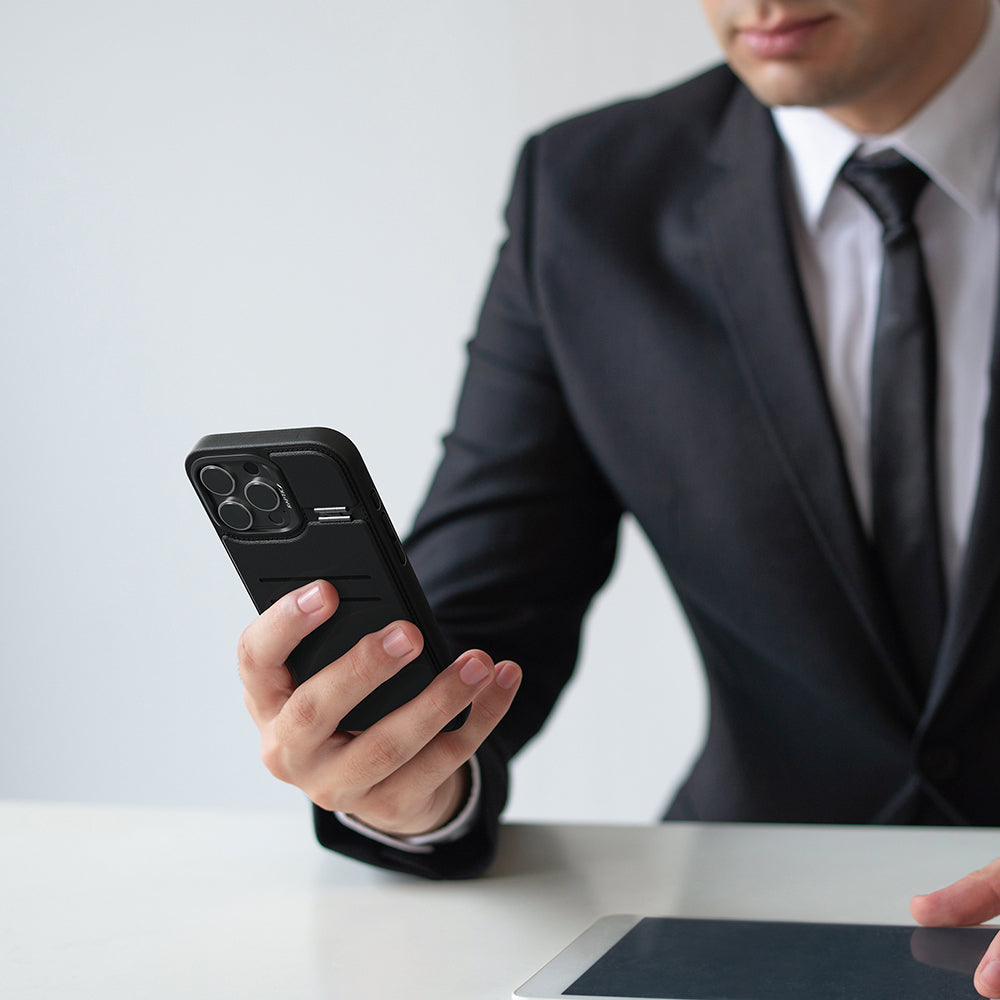 Raptic Slim Wallet Serisi iPhone 16 Pro M-safe Şarj Özellikli Deri Görünümlü Kartlıklı Standlı Kılıf