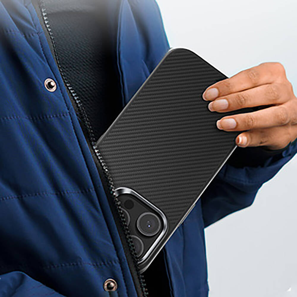 Benks Hybrid ArmorPro 600D iPhone 16 Pro Max Karbon Fiber M-safe Şarj Özellikli Kevlar Kılıf