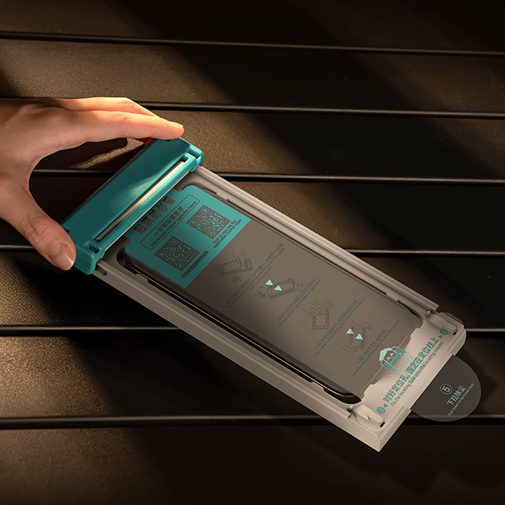 Benks Glass Warrior 2.0 AR-EZFita iPhone 17 Pro Cam Ekran Koruyucu + Kolay Uygulama Aparatı