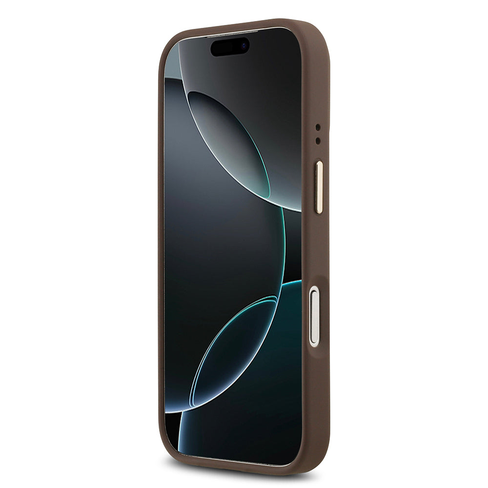 Guess iPhone 17 Pro Orjinal Lisanslı M-safe Şarj Özellikli Gold Metal Kamera Çerçeveli PU Deri 4G Desenli Yazı Logolu Kılıf