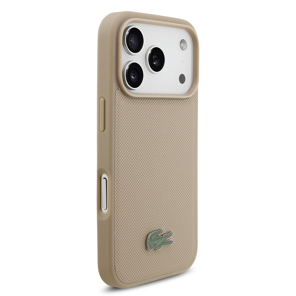 Lacoste iPhone 17 Pro Orjinal Lisanslı M-safe Şarj Özellikli PU Pike Desenli Metal Logolu Kartlıklı Kılıf