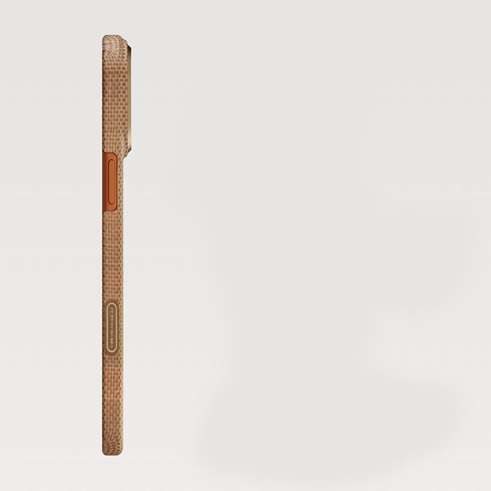 Pitaka Glints of Gold Ultra Slim Serisi iPhone 17 Pro M-safe Şarj Özellikli Aramid Fiber Kılıf