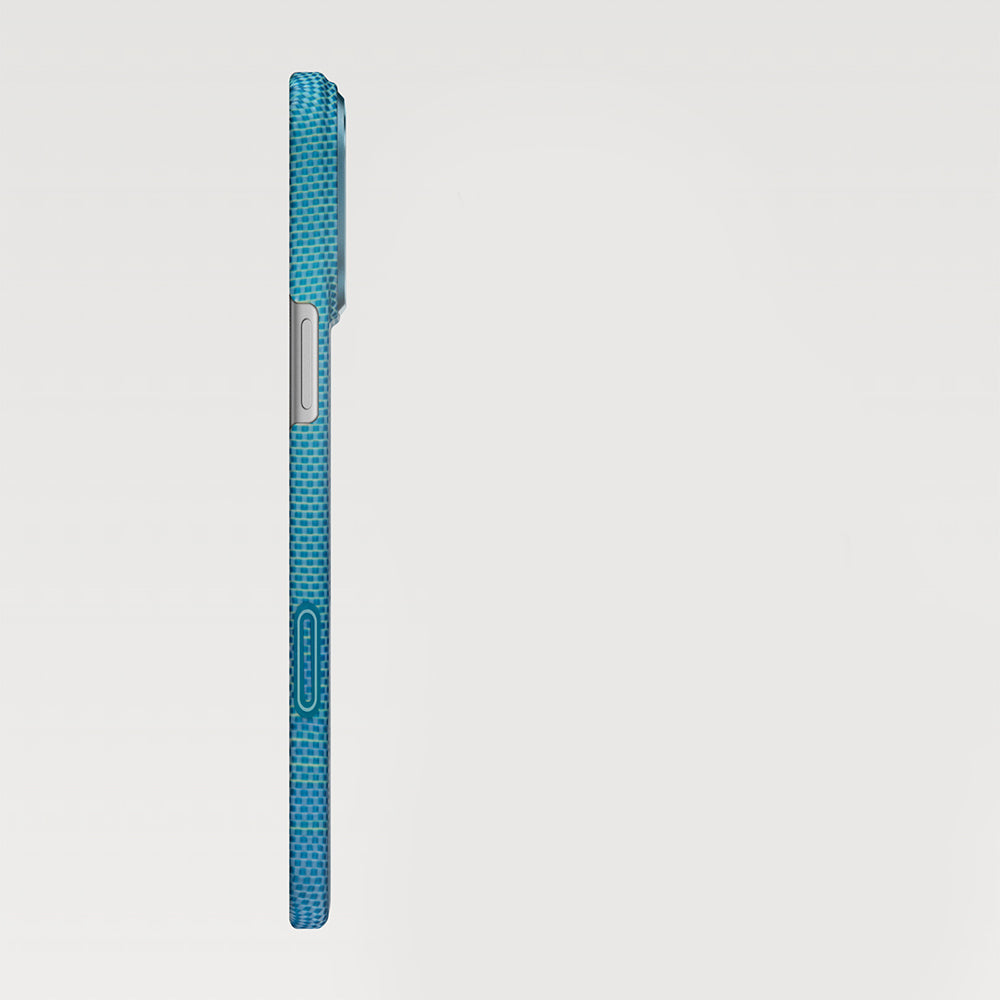 Pitaka Glints of Gold Ultra Slim Serisi iPhone 17 Pro M-safe Şarj Özellikli Aramid Fiber Kılıf