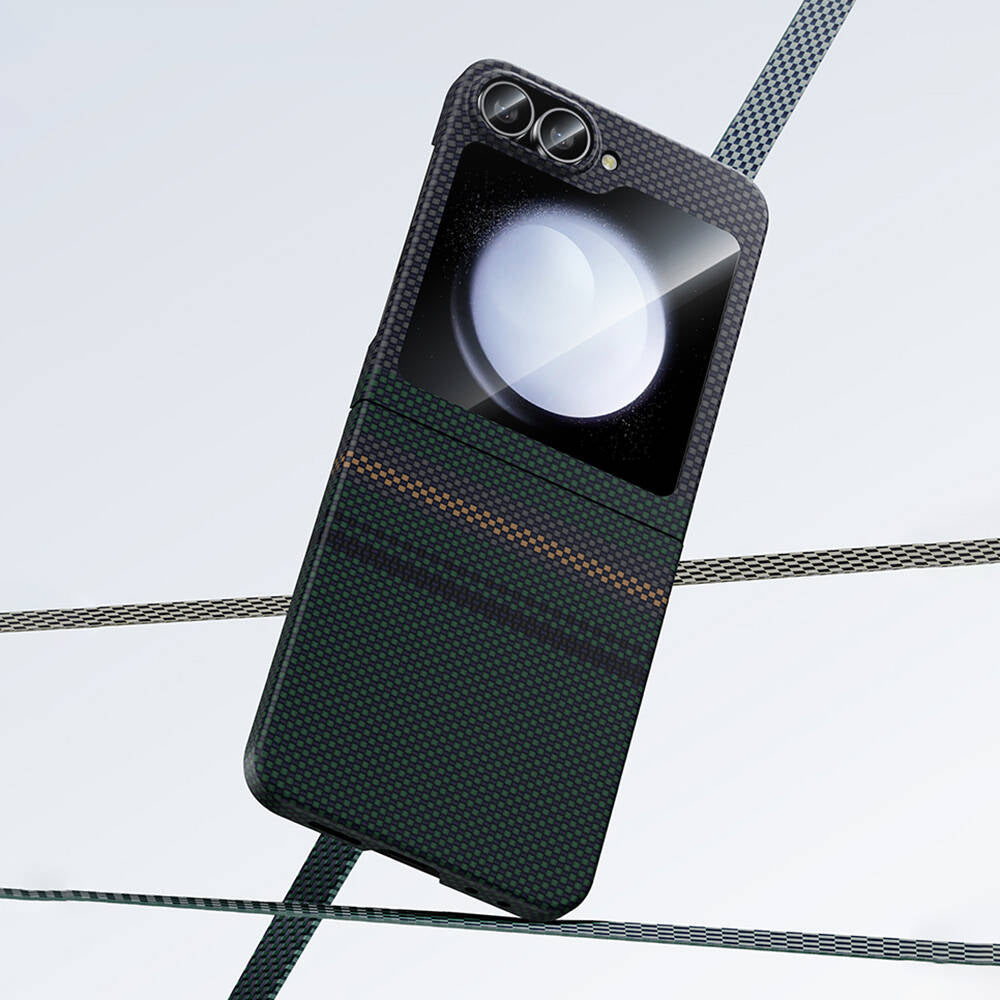 Benks Aurora ArmorAir Galaxy Z Flip 6 Karbon Fiber Tasarımlı Kevlar Kılıf